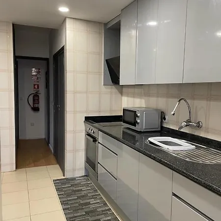 Poveira House 1 *
